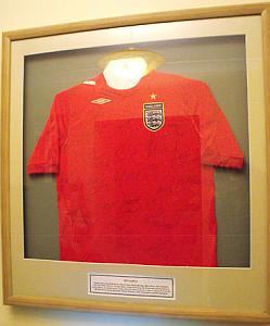 Signed And Framed England 2006 World Cup Shirt