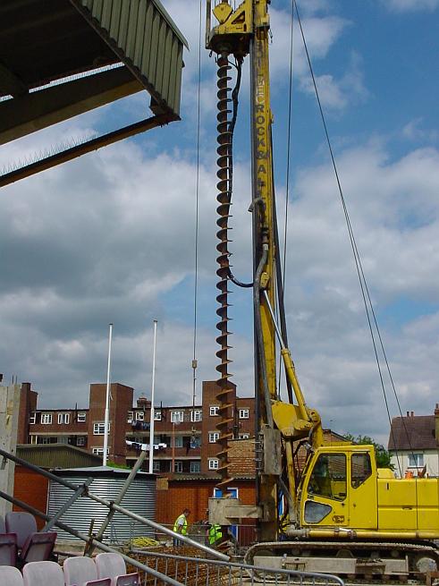 The piling machine arrives.